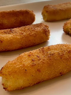 Una foto de Falsas croquetas de queso azul