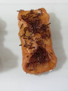 Una foto de Pestiños de miel con fideos y piedrecitas de chocolate