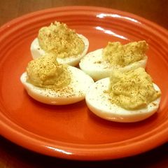 A picture of Spicy deviled eggs.