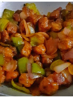 सोया चिल्ली (soya chilli recipe in Hindi) रेसिपी मुख्य फोटो