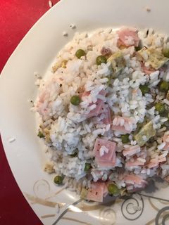 Una foto de Arroz tres delicias