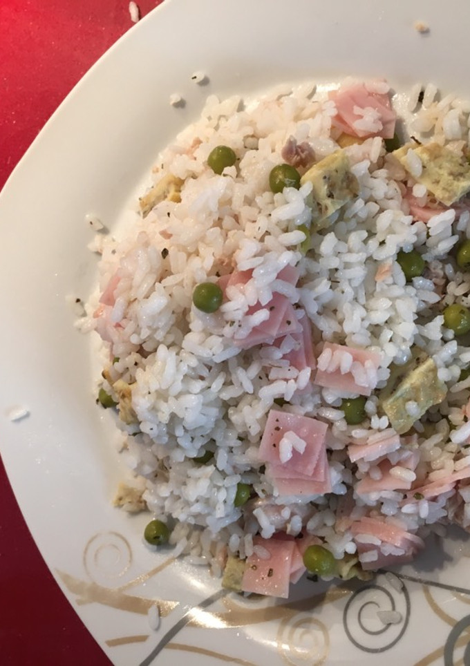 Una foto de Arroz tres delicias