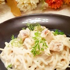 A picture of White sauce speghetti #ILOVEPASTA.