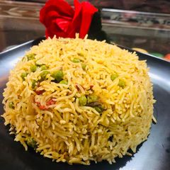 A picture of Matar pulao.