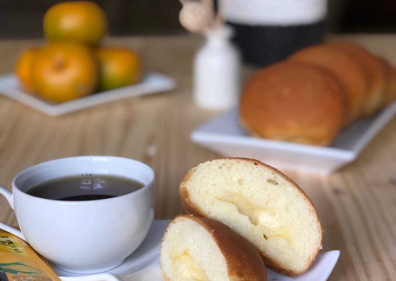 Mexican coffee bun aka roti b*y