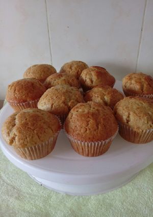 A picture of Vanilla Cupcakes.