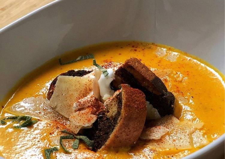 Roasted Sweet Potato & Carrot Soup with Marble Rye Croutons Roasted Sweet Potato & Carrot Soup with Marble Rye Croutons