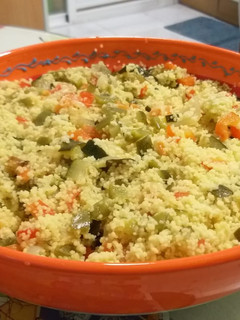 Una foto de Cuscús con verduras