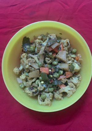 A picture of Veg pepper masala.