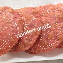 A picture of Beetroot Poori.