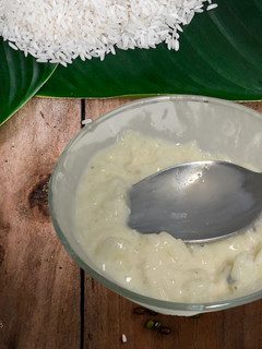 Una foto de Arroz con leche y leche condensada 🥛