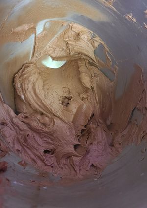 A picture of Chocolate buttercream frosting.