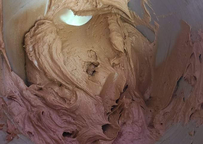 Chocolate buttercream frosting