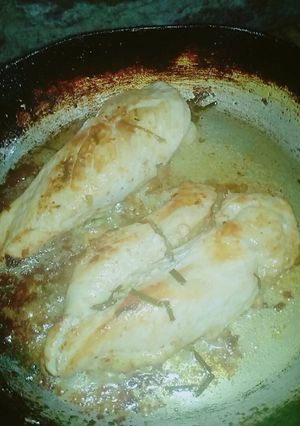 Una foto de Pechuga de pollo con manteca y ciboulette