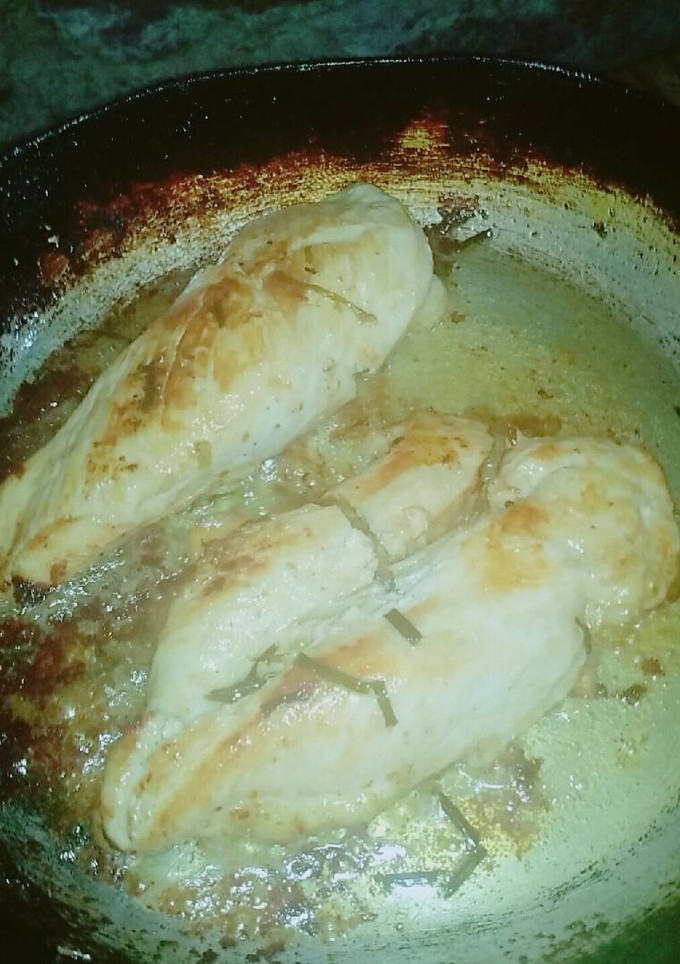 Una foto de Pechuga de pollo con manteca y ciboulette