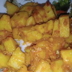 A picture of Red sauce potatoes.