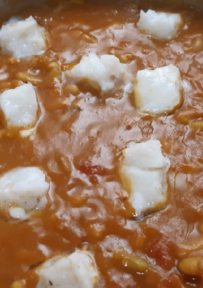 Una foto de Alubias verdinas con bacalao
