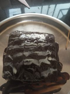 चाॅकलेट ब्राऊनी (chocolate brownie recipe in marathi) रेसिपी चे मुख्य फोटो