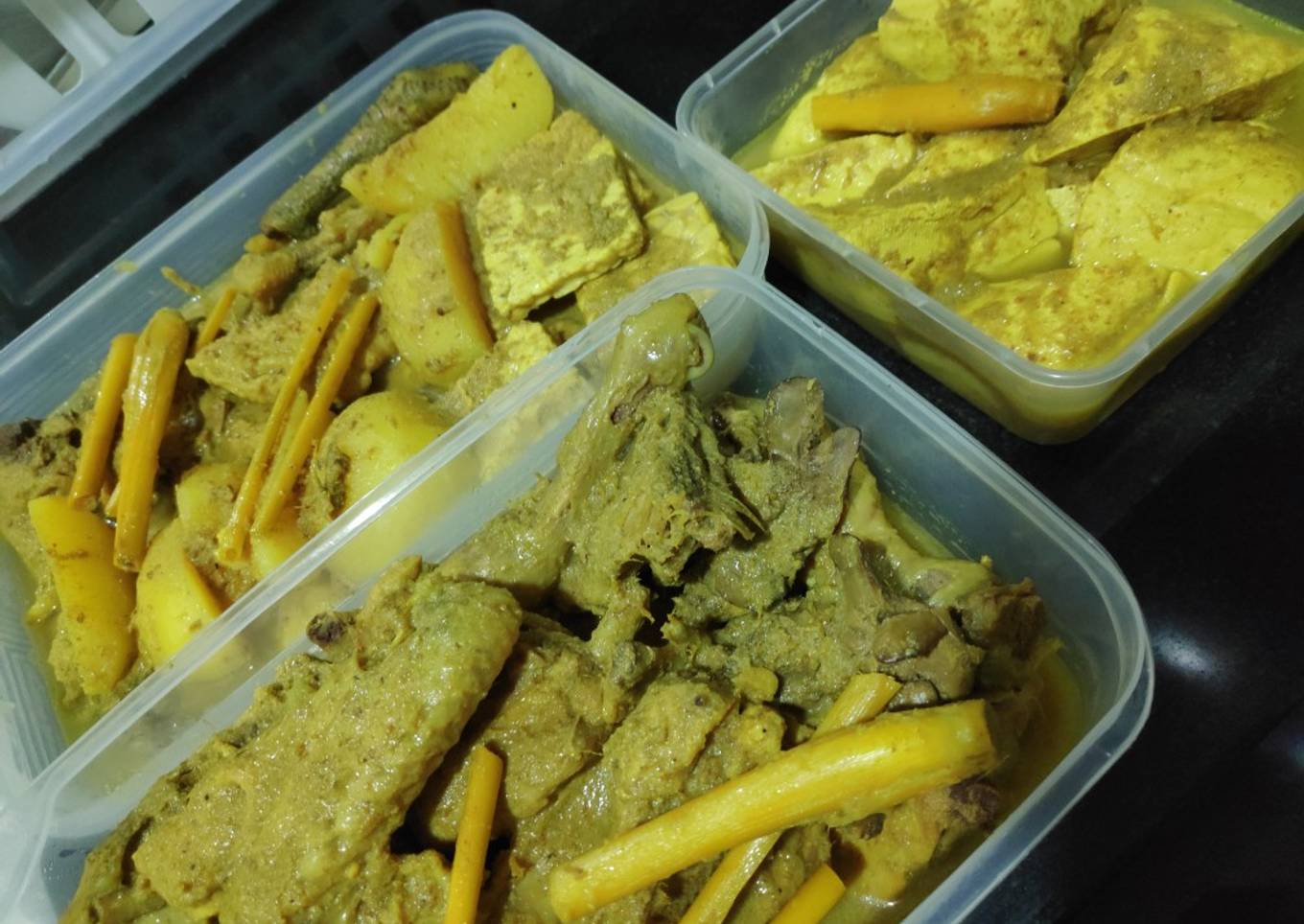 Ayam Ungkep / Ayam Goreng Kuning Lengkuas empuk wangi lezat 🤤👌