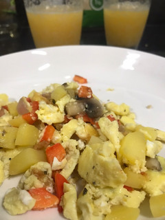 Una foto de Huevo revuelto con 🥔 papa
