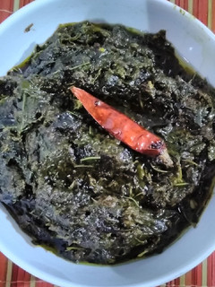 புளிசக்கீரை தொக்கு(pulicha keerai thokku recipe in tamil) செய்முறை முக்கிய புகைப்படம்