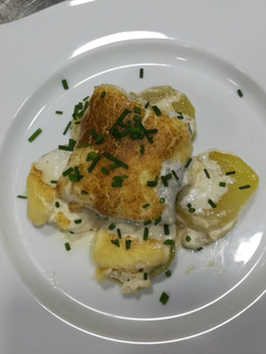 Una foto de Bacalao confitado con muselina de ajo