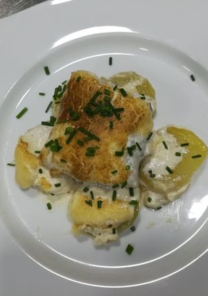Una foto de Bacalao confitado con muselina de ajo