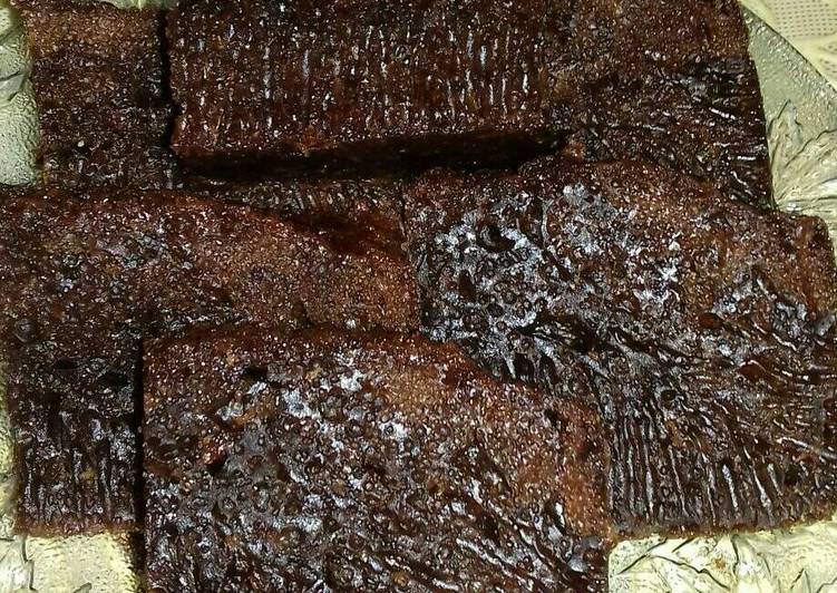 step by step mengolah Bolu caramel (sarang semut) yang kenyang