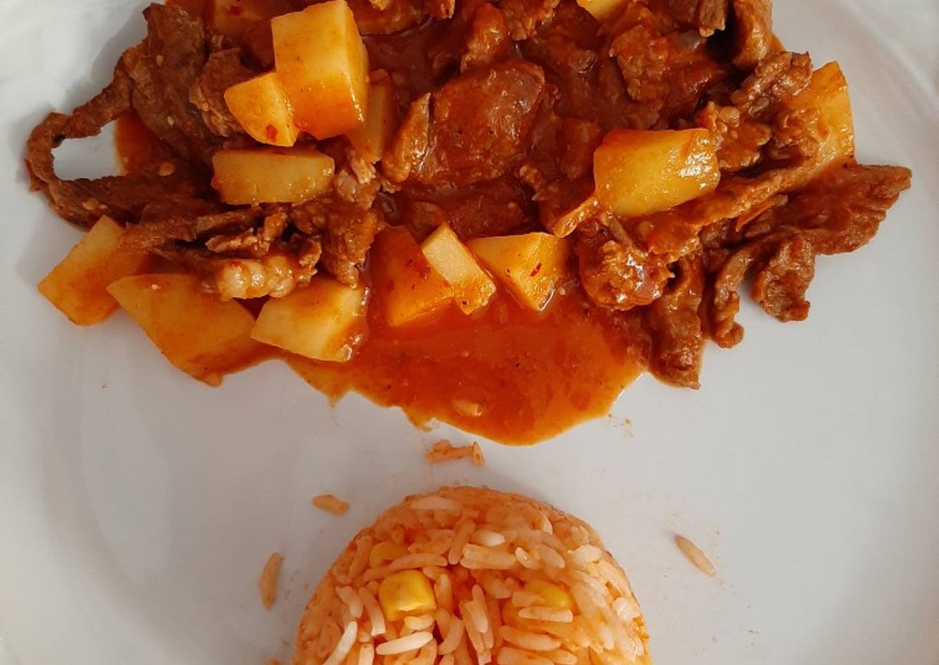 Bistec🥩 con papas🥔