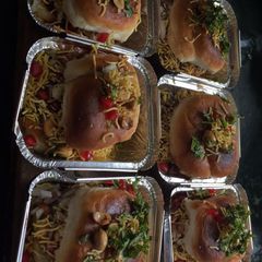 A picture of Dabeli.