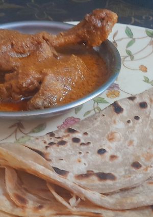 A picture of Homestyle chicken curry.