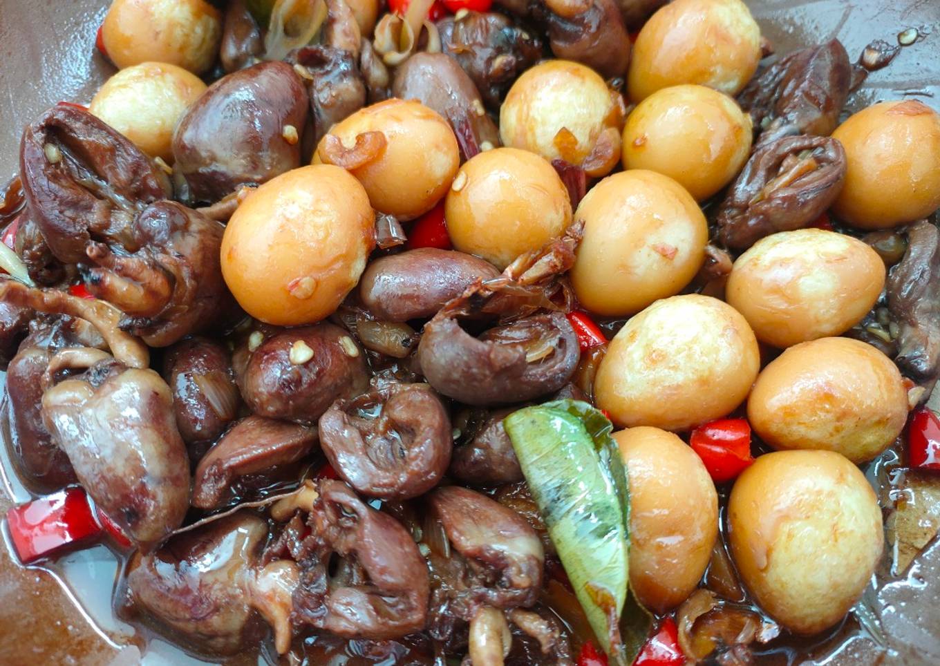 JANTUNG AYAM+TELUR PUYUH MASAK KECAP PEDAS