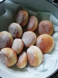 Egyszerű fánk recept fotója