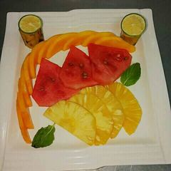 A picture of Fruit platter.