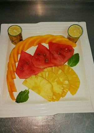 A picture of Fruit platter.