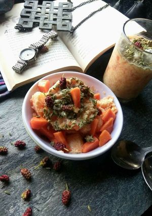 A picture of Papaya Ice-cream.