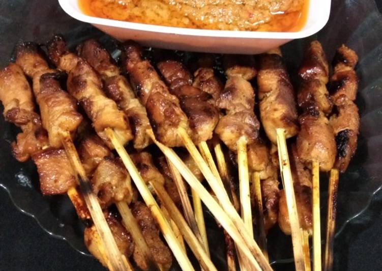 Sate ayam apa adanya