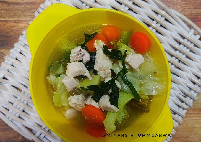 Resep Sop Ayam Brokoli Wortel Kol Aka Sop Ceria Oleh Minarsih Ummuarwa