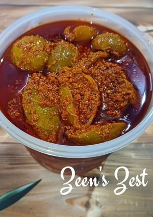 A picture of Homemade Lemon Pickle.