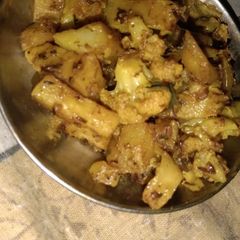 A picture of Aloo gobhi.