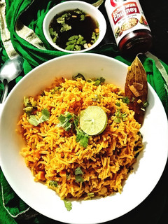 વેજ. મુઘલાઈ પુલાવ (Veg. Mughlai Pulao Recipe In Gujarati) રેસીપી મુખ્ય ફોટો