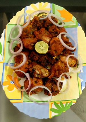 A picture of Chicken 65.