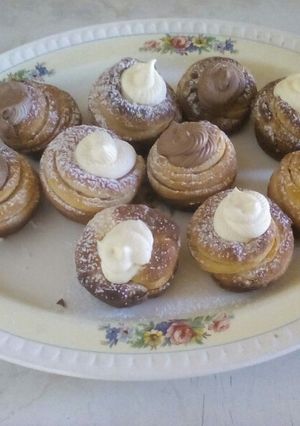 A picture of Cruffins.