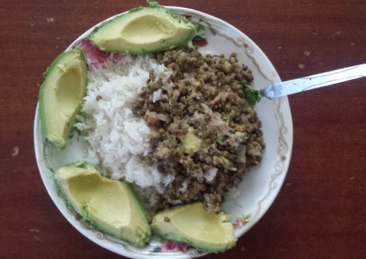 Recipe: At Home Rice  ndengu &amp; ovacado