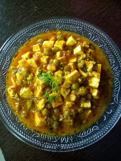पनीर मटर ग्रेवी (Paneer matar gravy recipe in hindi) रेसिपी मुख्य फोटो