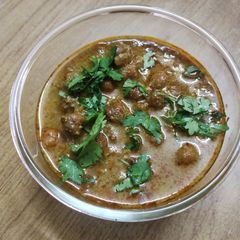 A picture of Chana masala.