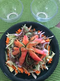 Una foto de Ensalada vegetariana con lentejas