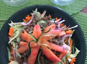 Una foto de Ensalada vegetariana con lentejas