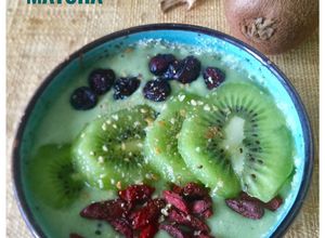 Une photo de Smoothie Bowl au thé Matcha