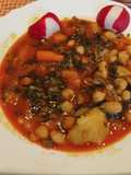 Potaje de garbanzos con alubias, acelgas y pringá